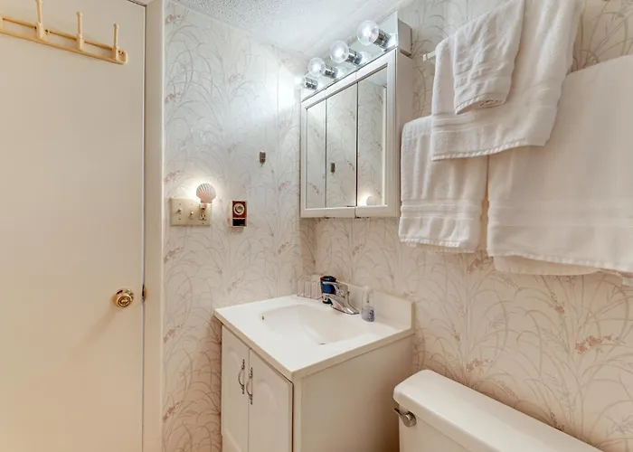 1 Block To Beach! Ocean W/ Pool Access * Ocean City