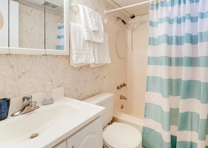 1 Block To Beach! Ocean W/ Pool Access Apartment Ocean City