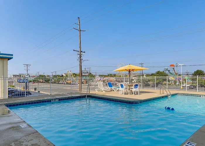 Apartment 1 Block To Beach! Ocean W/ Pool Access Ocean City
