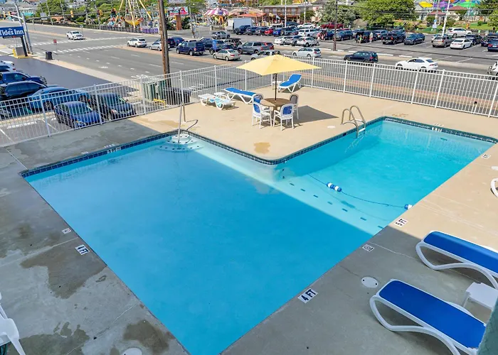 1 Block To Beach! Ocean W/ Pool Access * Ocean City